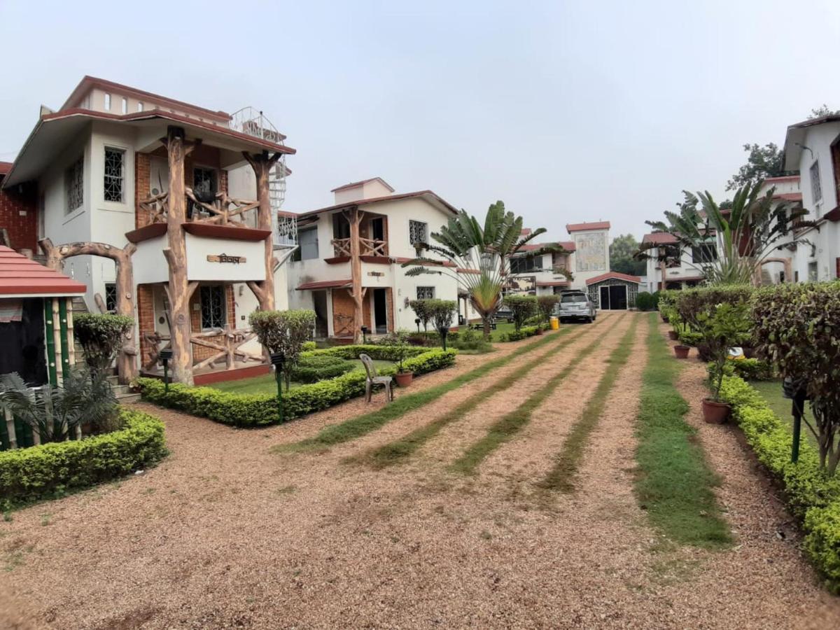 New Hemanjali Resort Bolpur Bagian luar foto